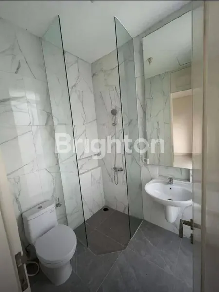 image RUMAH MINIMALIST SIAP PAKAI DI GRAND PAKUWON SURABAYA BARAT DEKAT CITRALAND, MARGOMULYO!! (8)