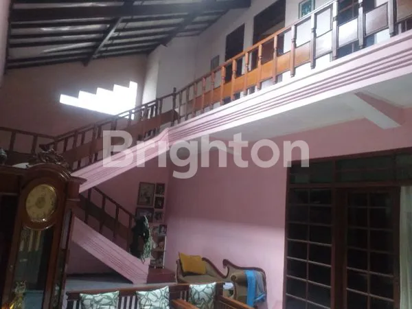 image TANAH DAN BANGUNAN (2 RUMAH) MURAH DI JALAN BUDI (5)