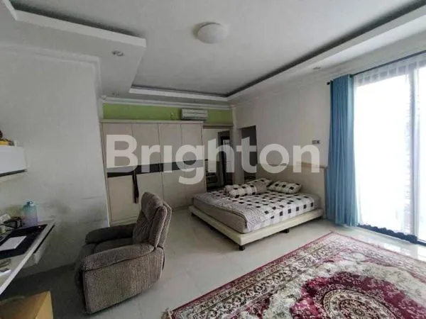 image RUMAH 2 LANTAI MEWAH DAN BESAR DI SEKOJO (7)