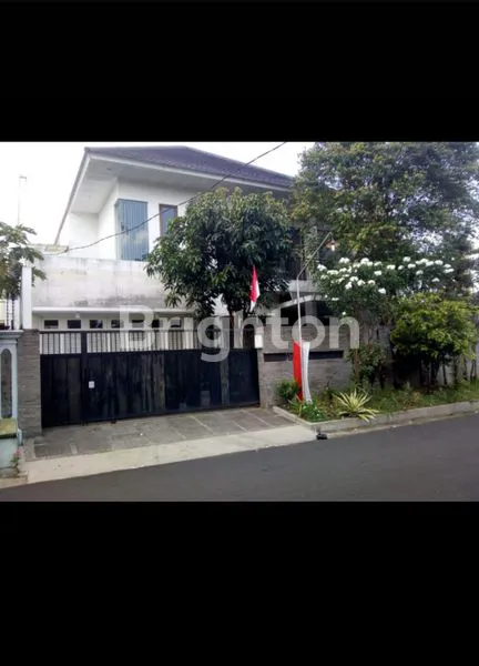 image RUMAH BESAR MURAH LOKASI STRATEGIS DEKAT SEKOLAH TAMAN SISWA AREA JL SUNGAI² KOTA MALANG (1)