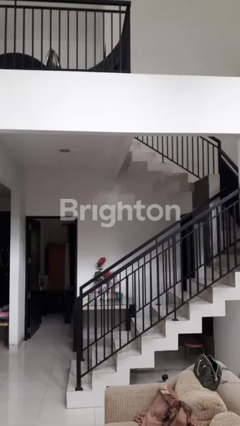 image RUMAH BESAR MURAH LOKASI STRATEGIS DEKAT SEKOLAH TAMAN SISWA AREA JL SUNGAI² KOTA MALANG (3)