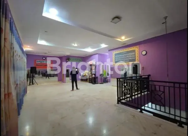 image RUMAH NYAMAN LUAS FULL FURNISHED SIAP HUNI 3 LANTAI (6)