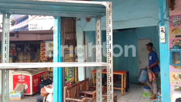 KIOS MURAH STRATEGIS DI JALAN UTAMA