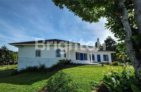 image VILLA DAERAH MEGAMENDUNG (1)