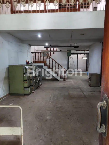 image RUMAH LAMA SUNGAI SAMBAS LOKASI STRATEGIS DI BELAKANG BLOK M PLAZA BARU JAKARTA SELATAN  (2)