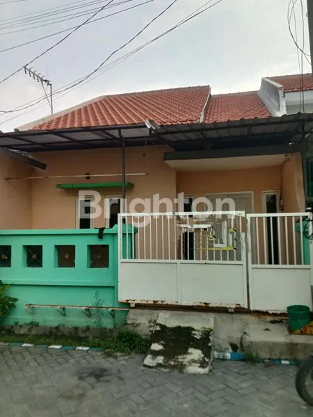 image RUMAH SIAP HUNI BERSIH TERAWAT DI SIDOKARE ASRI (2)