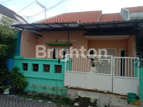 image RUMAH SIAP HUNI BERSIH TERAWAT DI SIDOKARE ASRI (1)