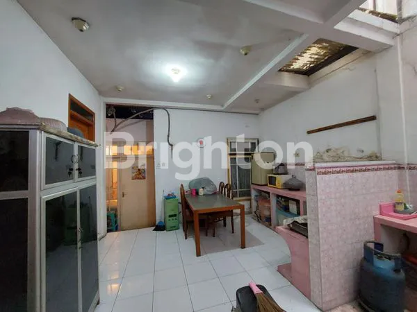 image RUMAH DI DAERAH KEBRAON SELATAN (3)