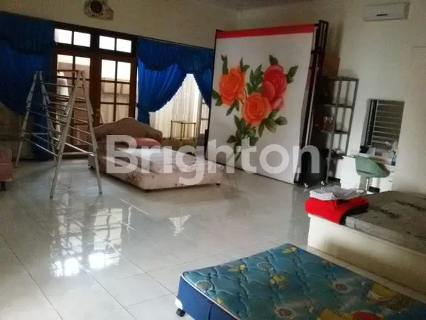 image RUMAH HOOK BANGUNAN 2.5 LANTAI DAERAH PULAU PULAU.  (6)
