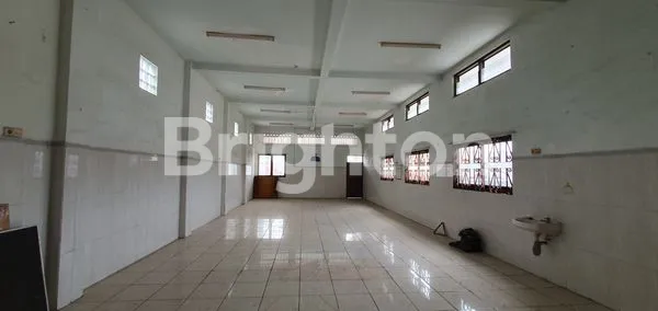 image RUMAH PINGGIR JL DEKAT PASAR BURUNG SEMARANG (6)