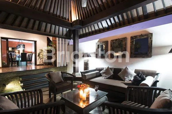 image VILLA MEWAH FULLY FURNISHED VIEW BUKIT CITY LIGHTS DI GOA GONG JIMBARAN DEKAT GWK CULTURAL PARK (7)