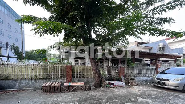 image RUMAH TUA HOOK DI SUNTER INDAH (1)