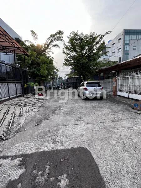 image RUMAH TUA HOOK DI SUNTER INDAH (5)