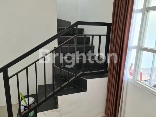 image GUNUNG ANYAR SIAP HUNI 2 LANTAI (4)