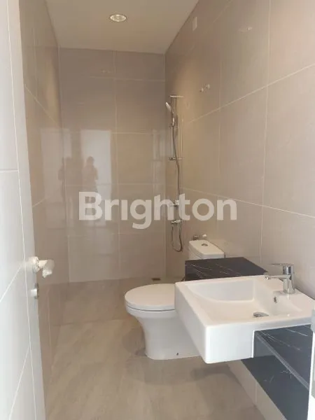 image RUMAH THE RIVIERA METLAND PURI, FULL MARMER, KITCHEN SET (4)