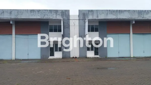 GUDANG SIAP HUNI,TERAWAT, BERSIH,TIDAK BANJIR TERLETAK DI PERGUDANGAN BIZPARK