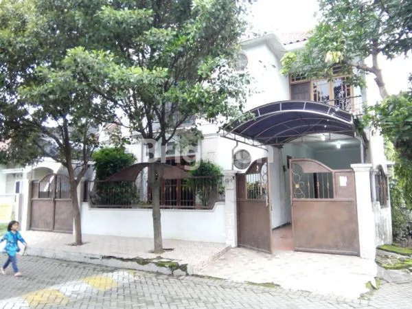 image RUMAH MEWAH PUSAT KOTA (1)