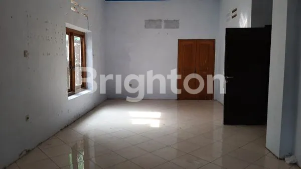 image RUMAH LUAS MURAH JALAN UTAMA PUSAT KOTA KEDIRI (4)