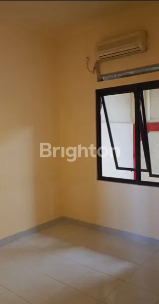 image RUMAH CANTIK 1 LT SUDAH ADA CANOPY DI MUTIARA HIJAU (5)