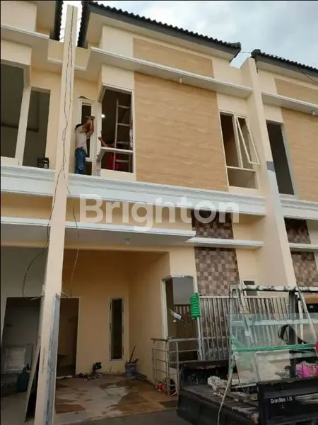 image RUMAH MINIMALIS 2 LT BARU DAN GRESS DI GUNUNG ANYAR SURABAYA DEKAT OERR DAN MERR (3)