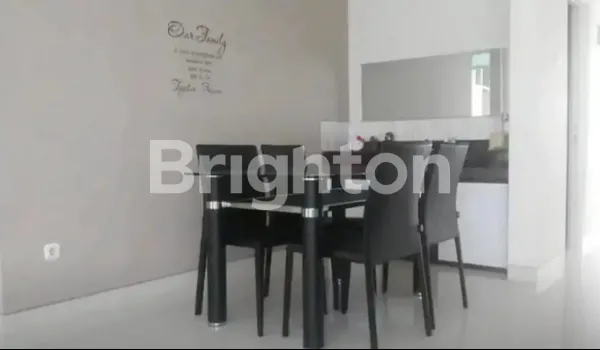 image RUMAH CANTIK MINIMALIS DEKAT RS PREMIER, KLAMPIS SEMOLO, NGINDEN INTAN (4)