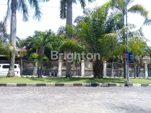 image RUMAH MEWAH DI KOMPLEK BINTANG DIPONGGO (11)