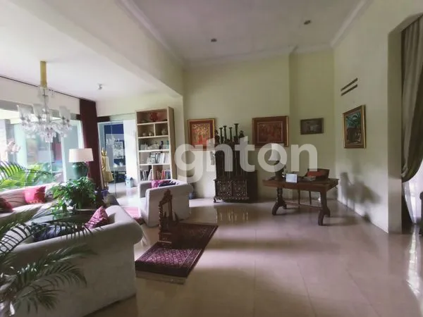 image RUMAH SIAP HUNI ASRI ADA TAMAN DEKAT RAYA IJEN GUNUNG GUNUNG KLOJEN KOTA MALANG (8)