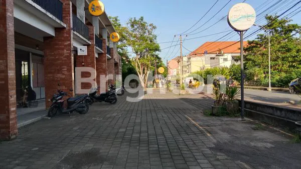 image TOKO 2 UNIT JEJER PREMIUM AREA. BERADA DIANTARA SUNSET ROAD DAN JL RAYA KUTA 5 MENIT KE BEACHWALK MALL (2)