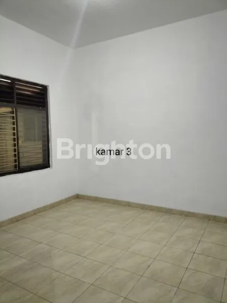 image DISEWAKAN !! RUMAH NGAGEL JAYA SELATAN (8)