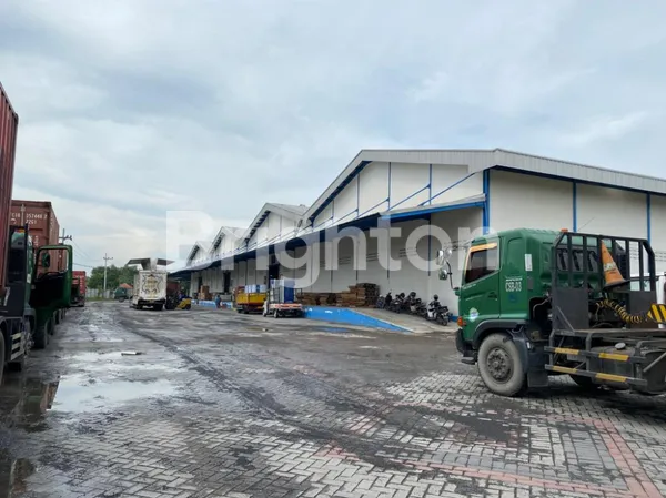 image GUDANG LOKASI STRATEGIS BANYAK DI CARI DI BYPASS KRIAN (1)