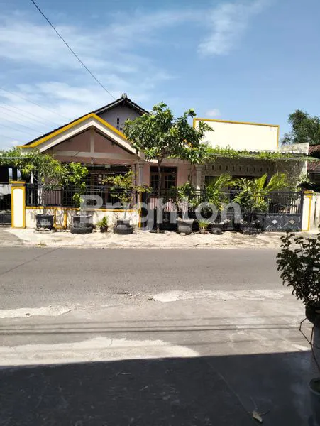 image RUMAH ISTIMEWA DI KEDIRI (1)