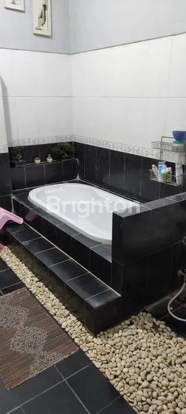 image RUMAH BERSIH TERAWAT KAWASAN KOMERSIL TENGAH KOTA SIDOARJO (3)