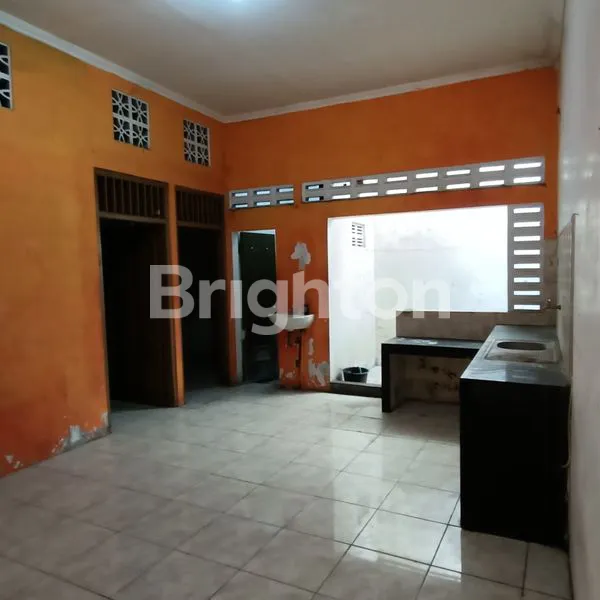 image USAHA STRATEGIS DI JL RM SAID SOLO DEKAT MANGKUNEGARAN (4)