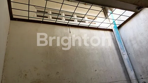 image USAHA STRATEGIS DI JL RM SAID SOLO DEKAT MANGKUNEGARAN (7)