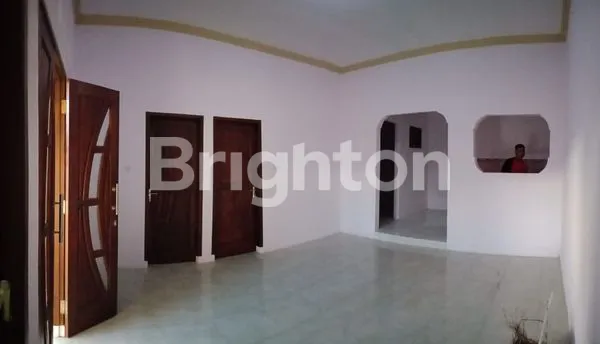 image RUMAH SIAP HUNI LOKASI RAME DAN ASRI (1)