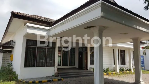 DISEWAKANGEDUNG KANTOR RAYA JEMURSARI