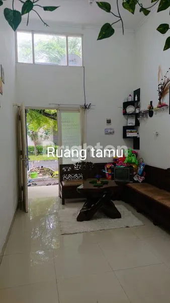 image RUMAH SIAP HUNI, DEKAT TRANSMART SIDOARJO DI TAMAN DHIKA (2)