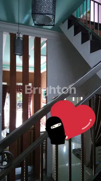 image RUMAH 2 LANTAI SIAP HUNI (1)