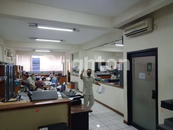 image RUKO 3 DIJADIKAN 1 RUANGAN SANGAT BESAR 4 LT DI RUNGKUT MEGAH INDAH SURABAYA (4)