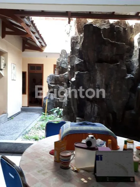 image RUMAH HITUNG TANAH RAYA TENGGILIS DEKAT KENDANGSARI PRAPEN JEMURSARI SARONOJIWO UBAYA PETRA (3)