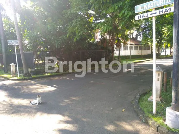 image HUNIAN ASRI DAN NYAMAN BINTARO SEKTOR 9 TANGERANG SELATAN (6)