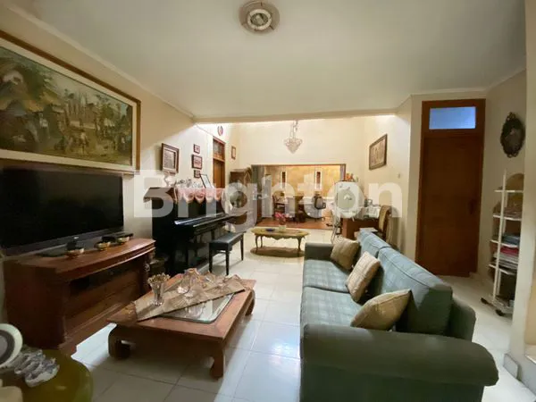 image HUNIAN ASRI DAN NYAMAN BINTARO SEKTOR 9 TANGERANG SELATAN (8)