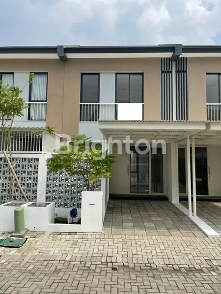 image RUMAH ROYAL RESIDENCE CLUSTER OAKWOOD SURABAYA (1)