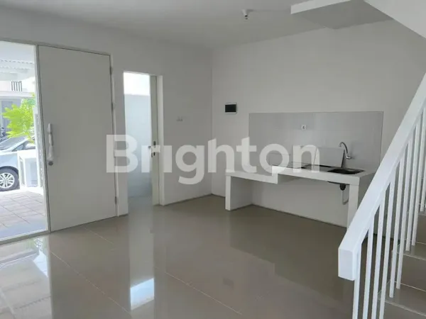 image RUMAH ROYAL RESIDENCE CLUSTER OAKWOOD SURABAYA (2)