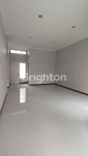 image HUNIAN GRESS TENGAH KOTA SIAP HUNI (4)