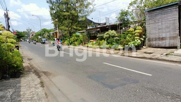 image RUANG UNTUK USAHA PASAR NONGKO (4)