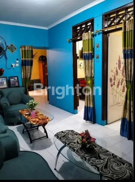 image RUMAH KOKOH STRATEGIS 2 LANTAI DI TENGAH KOTA SIAP HUNI (4)