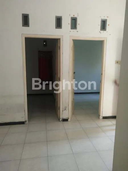 image RUMAH MINIMALIS DI PERUMAHAN BOLON - COLOMADU (2)