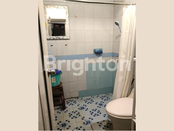 image RUMAH TERAWAT 2 LANTAI METRO PERMATA 1 LT 84M 3+1 KT 2 KM SHM (3)