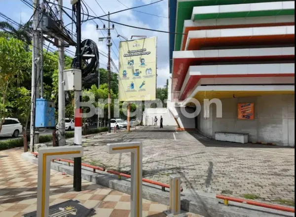 image RUMAH USAHA STRATEGIS DI SURABAYA PUSAT COCOK UNTUK SEGALA USAHA (3)
